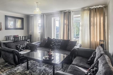 2 bedroom flat for sale, 196 Bilsby Lodge, Chalklands, Wembley, Middlesex, HA9 9DY