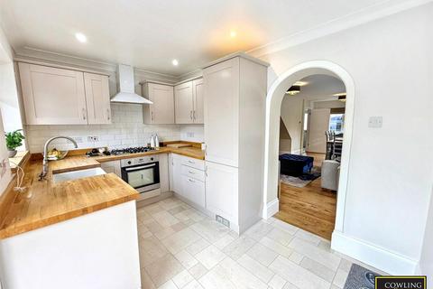 2 bedroom semi-detached house for sale, Kenley Close, Wickford