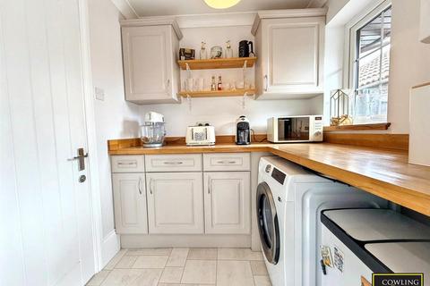 2 bedroom semi-detached house for sale, Kenley Close, Wickford