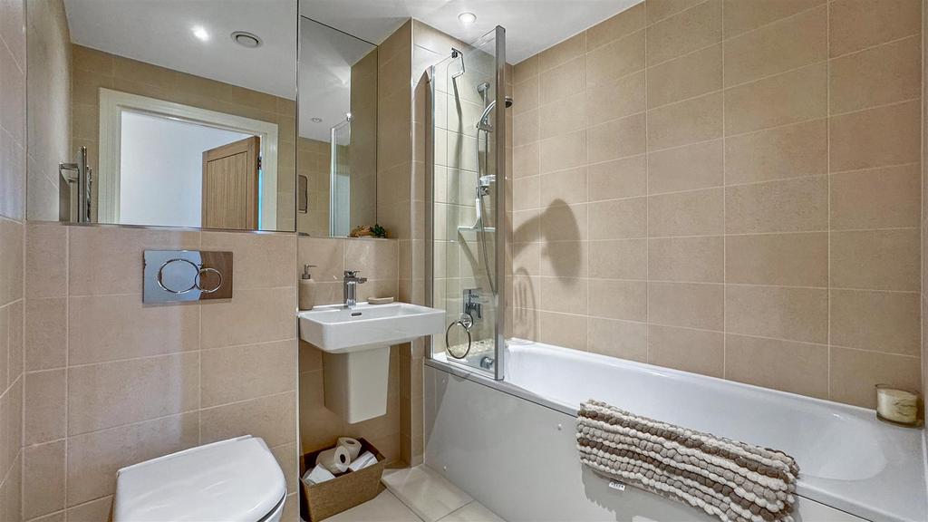 Main Bathroom