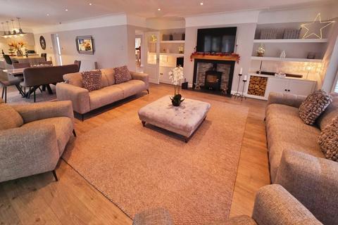 5 bedroom detached house for sale, Elmers Green, Lancashire WN8