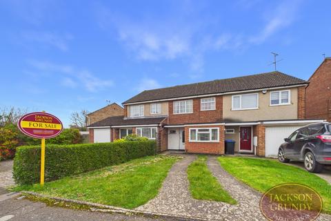 3 bedroom terraced house for sale, Cottingham Drive, Moulton, NN3 7LG