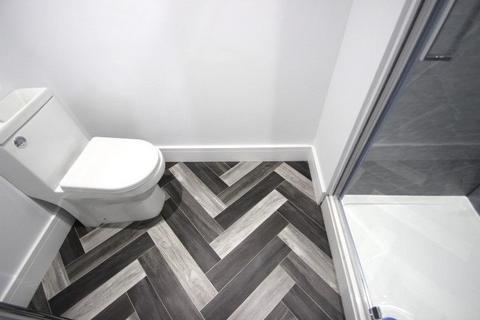 undefined, Room 4, 8 Vale View, Porthill