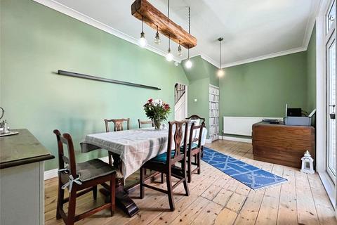 4 bedroom semi-detached house for sale, Footscray Road, London SE9