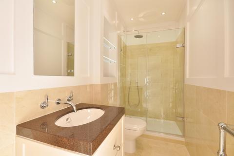 2 bedroom apartment to rent, Vitali Close London SW15