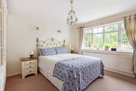 4 bedroom house for sale, Avenue Road, Farnborough, GU14