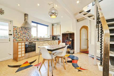 4 bedroom detached house for sale, New Street, Farsley, PUDSEY