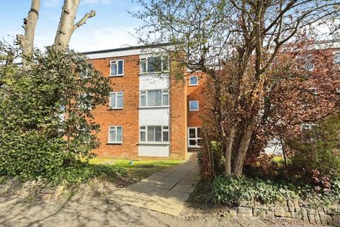undefined, Benhill Wood Road, Sutton