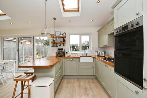 2 bedroom semi-detached house for sale, Scawby Crescent, Lincoln, LN6