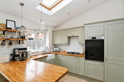2 bedroom semi-detached house for sale, Scawby Crescent, Lincoln, LN6