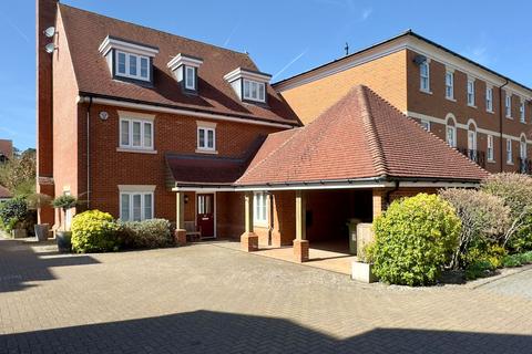 5 bedroom detached house for sale, St. Gabriel's, Wantage, OX12