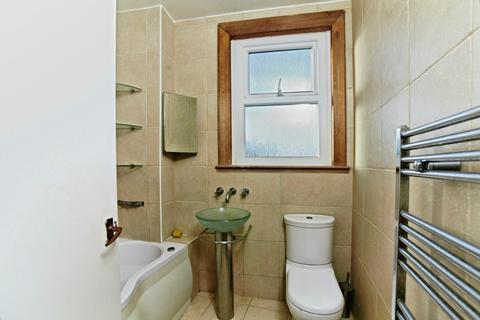 undefined, Kitchener Road, Thornton Heath, CR7