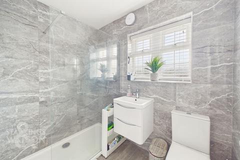 3 bedroom terraced house for sale, Suckling Avenue, Norwich