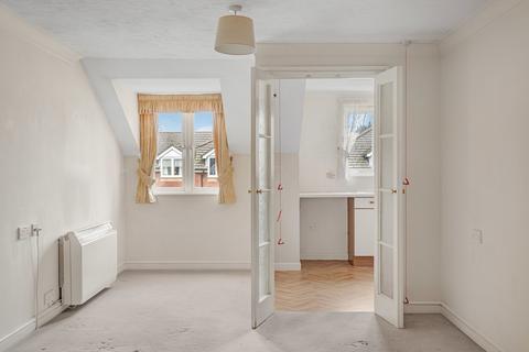 2 bedroom penthouse for sale, Ackender Road, Alton, Hampshire, GU34