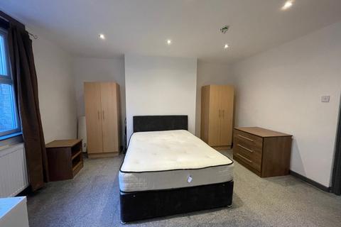 1 bedroom flat to rent, Providence Avenue, Woodhouse, Leeds, LS6