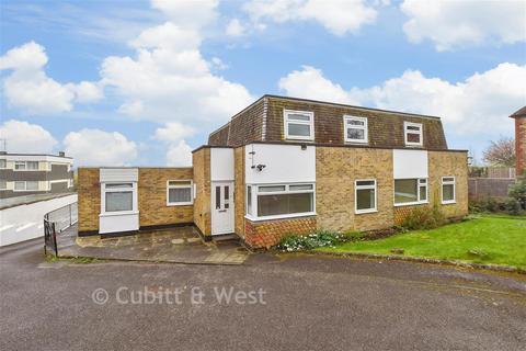 2 bedroom ground floor flat for sale, Lower Street, Pulborough, West Sussex