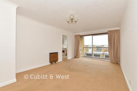 2 bedroom ground floor flat for sale, Lower Street, Pulborough, West Sussex