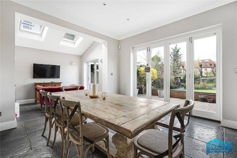 4 bedroom detached house for sale, Granville Road, Barnet, EN5