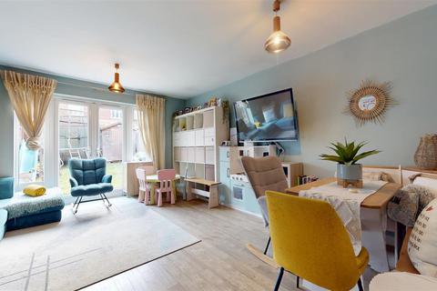 3 bedroom semi-detached house for sale, Attika Close, Newport Pagnell MK16