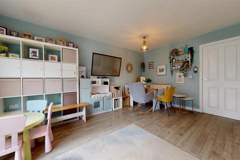 3 bedroom semi-detached house for sale, Attika Close, Newport Pagnell MK16