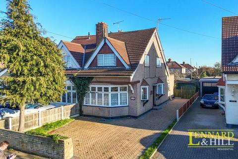 2 bedroom semi-detached house for sale, Long Lane, Grays RM16