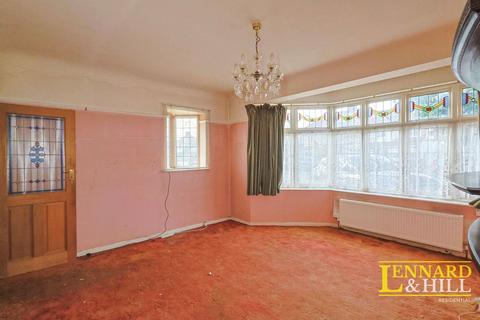 2 bedroom semi-detached house for sale, Long Lane, Grays RM16