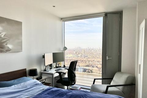 1 bedroom apartment to rent, Landmark East Tower, Marsh Wall E14
