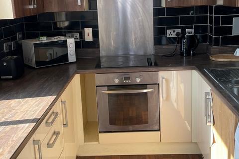 2 bedroom apartment for sale, Hampden Lane, London, N17