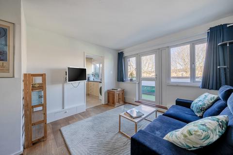 1 bedroom flat for sale, Banbury Street, Battersea Park, London, SW11
