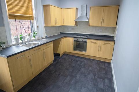 2 bedroom terraced house to rent, 2-Bed Terraced House to Let on Henderson Street, Preston