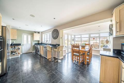 4 bedroom semi-detached house for sale, Turnpike Cottages, London Road, Overton, RG25 3NU