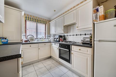 2 bedroom apartment for sale, The Ridgeway, Enfield