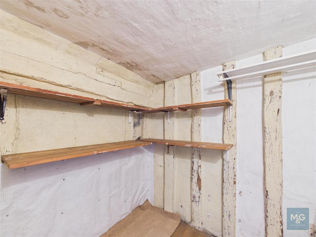Walk-In Wardrobe