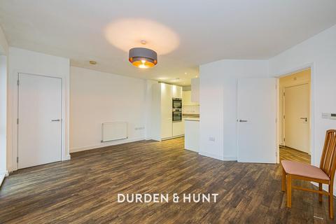 2 bedroom apartment for sale, Gubbins Lane, Harold Wood, RM3