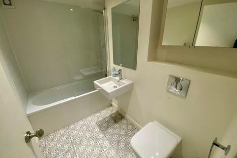 2 bedroom flat for sale, Alan Road, Withington