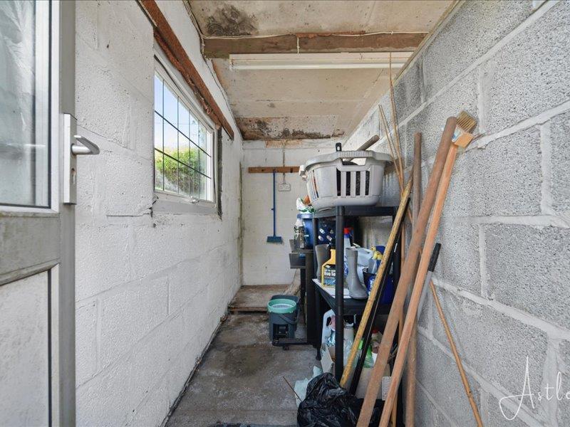 Storage shed