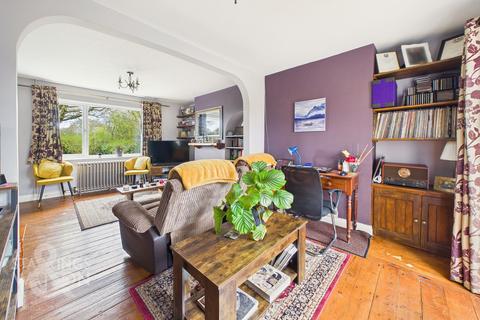 3 bedroom semi-detached house for sale, Malleson Place, East Carleton, Norwich
