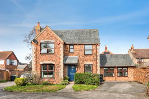 undefined, Mcmullan Close, Wallingford