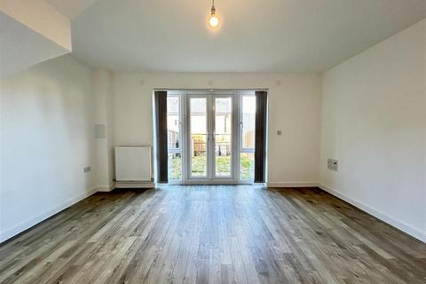 undefined, Taylor Close, Harlow