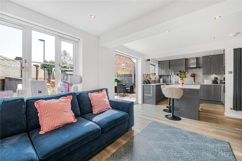 4 bedroom semi-detached house for sale, Beale Street, Burgess Hill, West Sussex, RH15