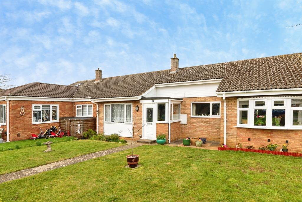 2 bedroom terraced bungalow for sale
