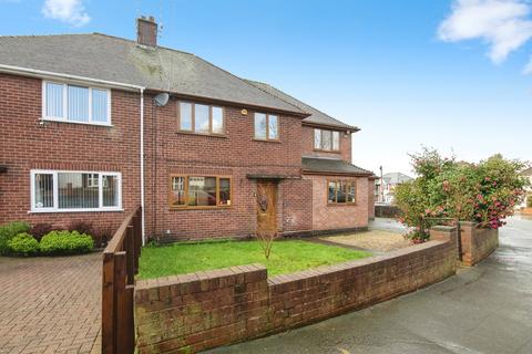 5 bedroom house to rent, Barnford Crescent, OLDBURY