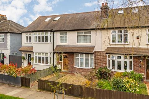 3 bedroom terraced house for sale, Hatherop Road, Hampton TW12