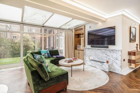2 bedroom flat for sale, Upper Grosvenor Street, London W1K