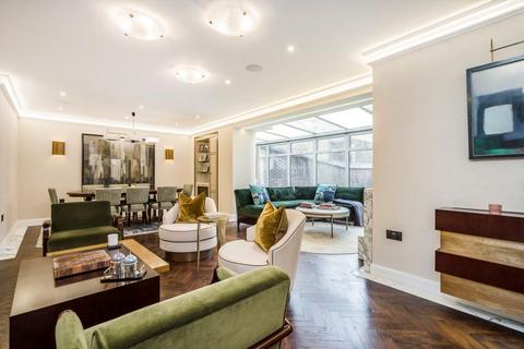 2 bedroom flat for sale, Upper Grosvenor Street, London W1K