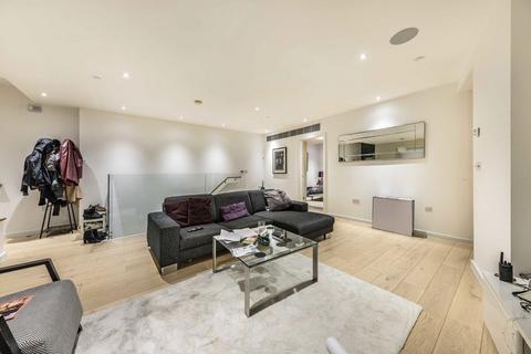 2 bedroom flat to rent, Lovat Lane, London EC3R