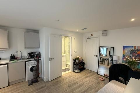 undefined, Alfred Road, LONDON