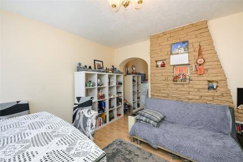 2 bedroom house to rent, Rushes Mead, Harlow, CM18