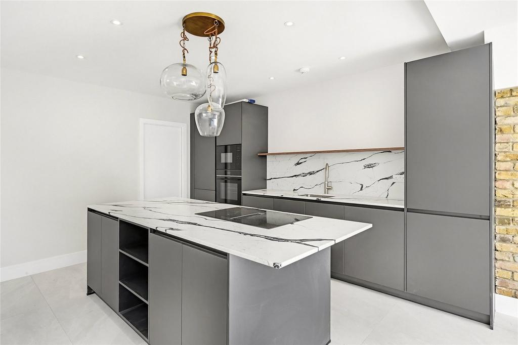 Kitchen/Reception