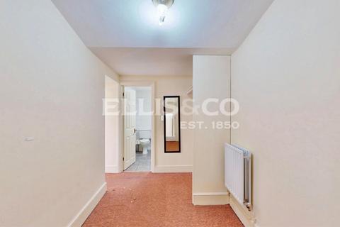 undefined, West Park Road, Southall, UB2